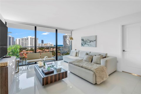 Condominio en alquiler en Aventura, Florida, 2 dormitorios, 99.22 m2 № 1950931 - foto 6