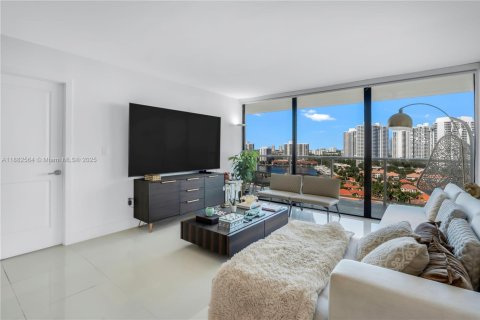 Condominio en alquiler en Aventura, Florida, 2 dormitorios, 99.22 m2 № 1950931 - foto 7