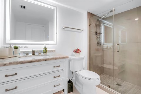 Condominio en alquiler en Aventura, Florida, 2 dormitorios, 99.22 m2 № 1950931 - foto 14