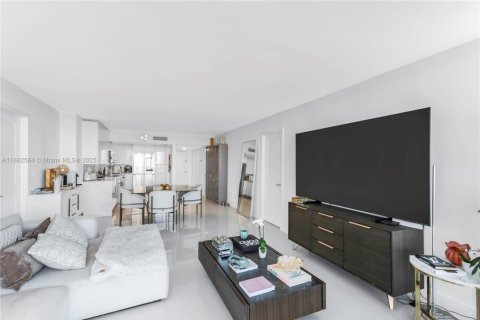 Condominio en alquiler en Aventura, Florida, 2 dormitorios, 99.22 m2 № 1950931 - foto 8