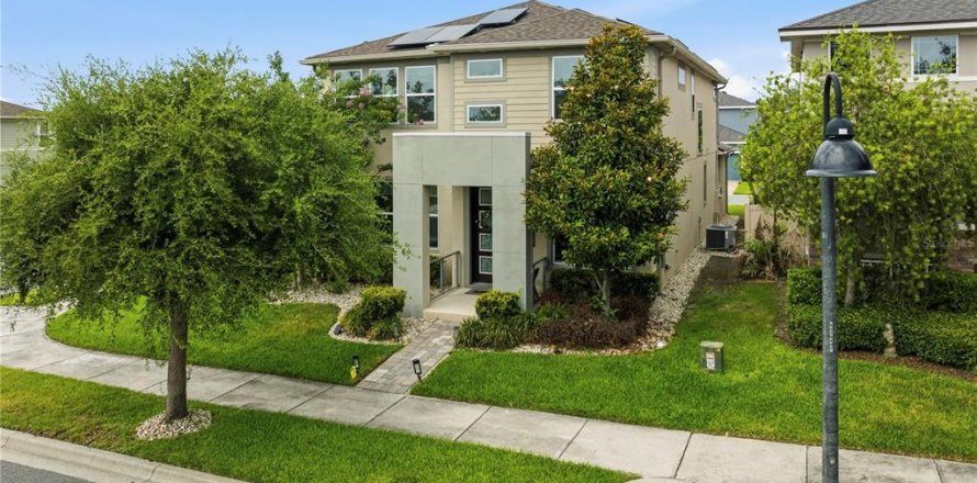 House in Winter Garden, Florida 4 bedrooms, 220.36 sq.m. № 2208821