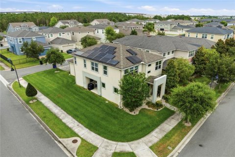 House in Winter Garden, Florida 4 bedrooms, 220.36 sq.m. № 2208821 - photo 4