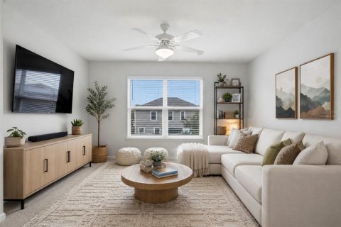 House in Winter Garden, Florida 4 bedrooms, 220.36 sq.m. № 2208821 - photo 23