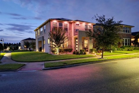 House in Winter Garden, Florida 4 bedrooms, 220.36 sq.m. № 2208821 - photo 3