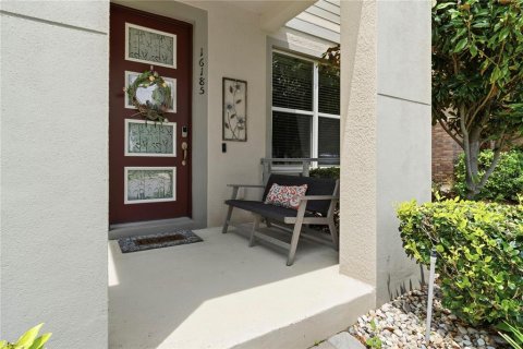 House in Winter Garden, Florida 4 bedrooms, 220.36 sq.m. № 2208821 - photo 5