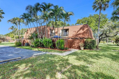 Снять в аренду таунхаус в Дейви, Флорида 3 спальни, 153.66м2, № 2002381 - фото 24