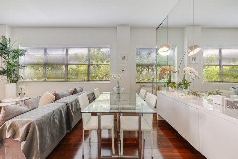 Condo in Miami Beach, Florida, 1 bedroom  № 1887973 - photo 9