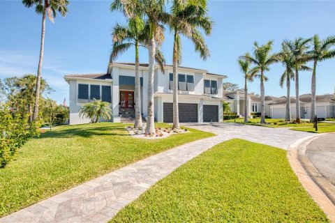 Casa en venta en Gulfport, Florida, 4 dormitorios, 362.6 m2 № 1735269 - foto 4