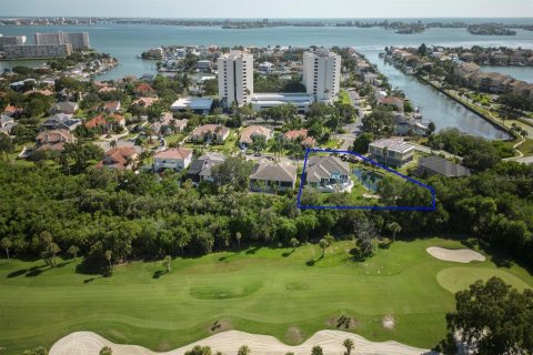 Casa en venta en Gulfport, Florida, 4 dormitorios, 362.6 m2 № 1735269 - foto 5
