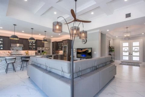 Casa en venta en Gulfport, Florida, 4 dormitorios, 362.6 m2 № 1735269 - foto 24