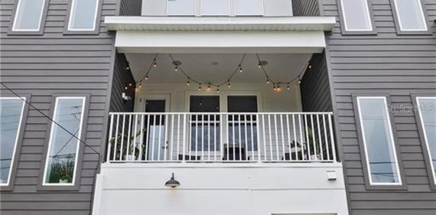 Touwnhouse à Saint Petersburg, Floride 3 chambres, 188.13 m2 № 2210539