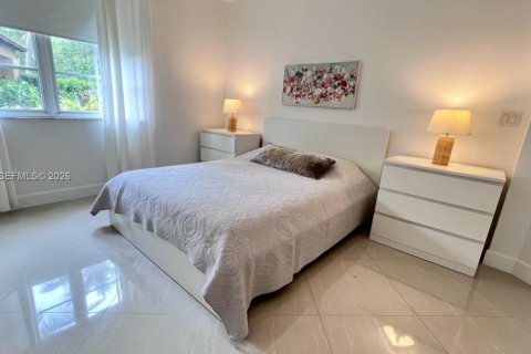 Copropriété à louer à Aventura, Floride: 3 chambres, 122.63 m2 № 2193955 - photo 17