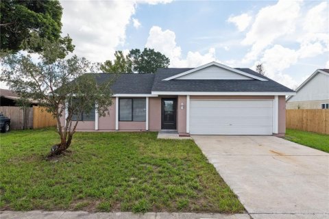 House in Winter Park, Florida 3 bedrooms, 121.7 sq.m. № 2296788