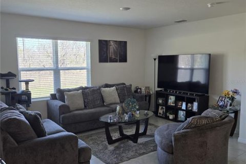 Casa en venta en Haines City, Florida, 4 dormitorios, 173.73 m2 № 2232811 - foto 3