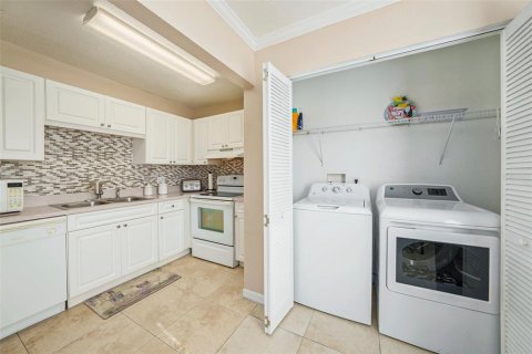 Copropriété à vendre à Tampa, Floride: 2 chambres, 77.76 m2 № 1909901 - photo 8