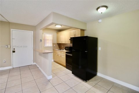 Apartamento en alquiler en Miami, Florida, 1 dormitorio, 1355.07 m2 № 2011428 - foto 20