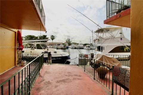Apartamento en alquiler en Miami, Florida, 1 dormitorio, 1355.07 m2 № 2011428 - foto 11