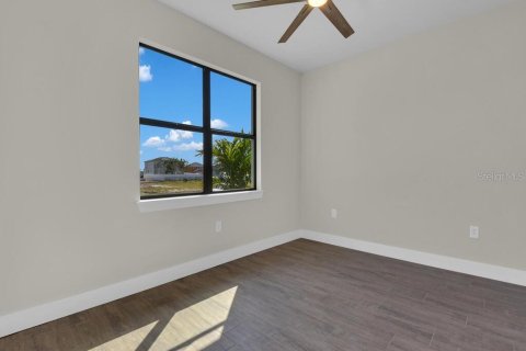 Casa en venta en Port Charlotte, Florida, 4 dormitorios, 187.01 m2 № 1831968 - foto 24