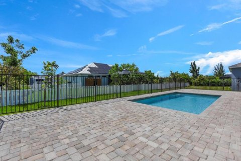 Casa en venta en Port Charlotte, Florida, 4 dormitorios, 187.01 m2 № 1831968 - foto 30