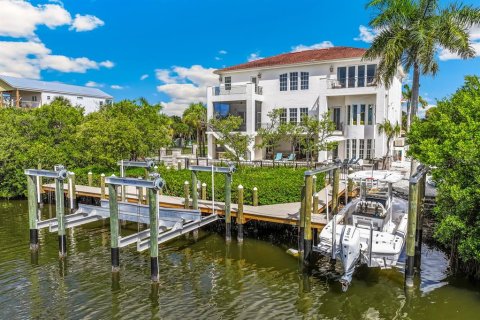Villa ou maison à vendre à Placida, Floride: 4 chambres, 404.68 m2 № 2427324 - photo 4