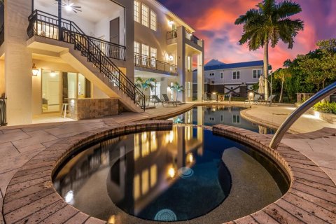 Villa ou maison à vendre à Placida, Floride: 4 chambres, 404.68 m2 № 2427324 - photo 3