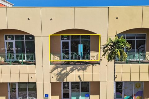 Купить коммерческую недвижимость в Дорал, Флорида № 2042400 - фото 14