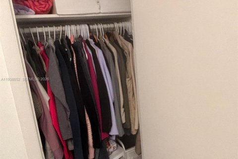 Condominio en alquiler en Bay Harbor Islands, Florida, 2 dormitorios, 120.77 m2 № 1995811 - foto 24