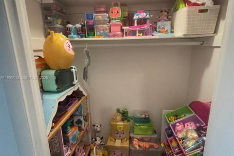 Condominio en alquiler en Bay Harbor Islands, Florida, 2 dormitorios, 120.77 m2 № 1995811 - foto 22