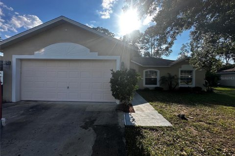 House in Palm Coast, Florida 4 bedrooms, 154.22 sq.m. № 2195240 - photo 2