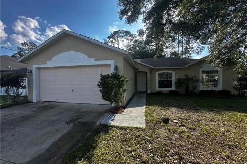 House in Palm Coast, Florida 4 bedrooms, 154.22 sq.m. № 2195240