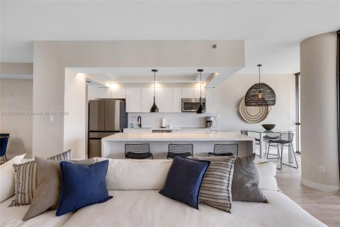 Condominio en venta en Aventura, Florida, 2 dormitorios, 162.58 m2 № 1927762 - foto 8