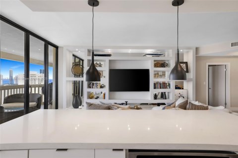 Condominio en venta en Aventura, Florida, 2 dormitorios, 162.58 m2 № 1927762 - foto 13