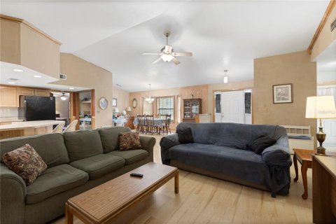 House in Spring Hill, Florida 3 bedrooms, 218.97 sq.m. № 1898588 - photo 19