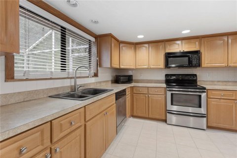 Купить виллу или дом в Спринг-Хилл, Флорида 9 комнат, 218.97м2, № 1898588 - фото 24