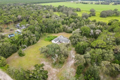 House in Spring Hill, Florida 3 bedrooms, 218.97 sq.m. № 1898588 - photo 12