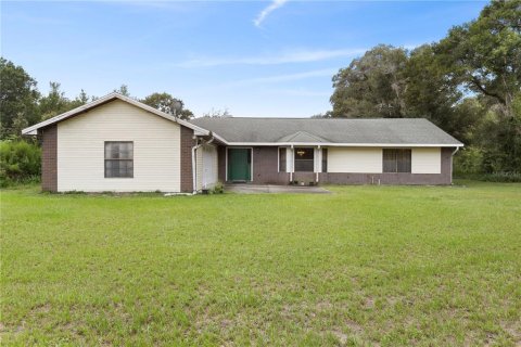 House in Spring Hill, Florida 3 bedrooms, 218.97 sq.m. № 1898588 - photo 1