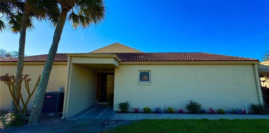 Condo à Casselberry, Floride, 2 chambres  № 2388922