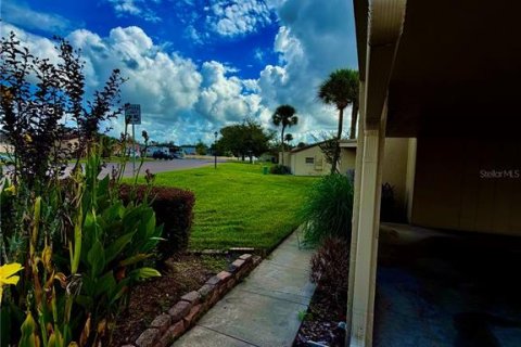 Copropriété à louer à Casselberry, Floride: 2 chambres, 130.43 m2 № 2388922 - photo 18