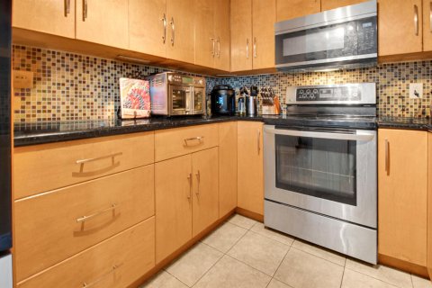 Condominio en venta en Wilton Manors, Florida, 2 dormitorios, 109.62 m2 № 2146026 - foto 5