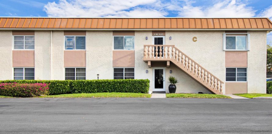 Condominio en Wilton Manors, Florida, 2 dormitorios № 2146026