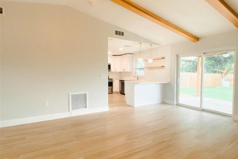 House in Sarasota, Florida 3 bedrooms, 123.1 sq.m. № 1837104 - photo 19