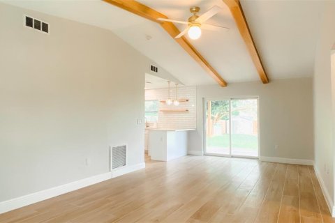 House in Sarasota, Florida 3 bedrooms, 123.1 sq.m. № 1837104 - photo 3