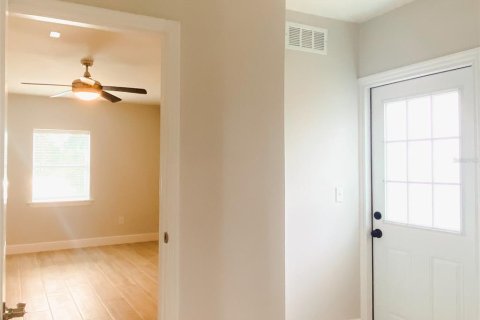 House in Sarasota, Florida 3 bedrooms, 123.1 sq.m. № 1837104 - photo 12