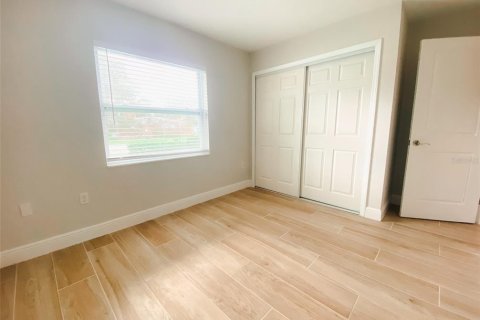 House in Sarasota, Florida 3 bedrooms, 123.1 sq.m. № 1837104 - photo 18
