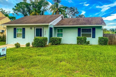 House in Sarasota, Florida 3 bedrooms, 123.1 sq.m. № 1837104 - photo 2