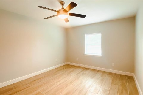 House in Sarasota, Florida 3 bedrooms, 123.1 sq.m. № 1837104 - photo 13