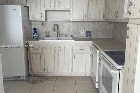 Condominio en alquiler en North Miami Beach, Florida, 1 dormitorio, 73.39 m2 № 1955262 - foto 3