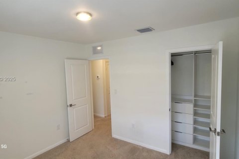 Adosado en alquiler en Homestead, Florida, 3 dormitorios, 120.96 m2 № 1993712 - foto 15