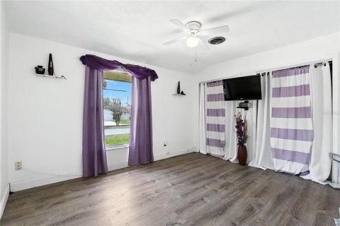 Casa en venta en Orlando, Florida, 4 dormitorios, 184.13 m2 № 1802002 - foto 18