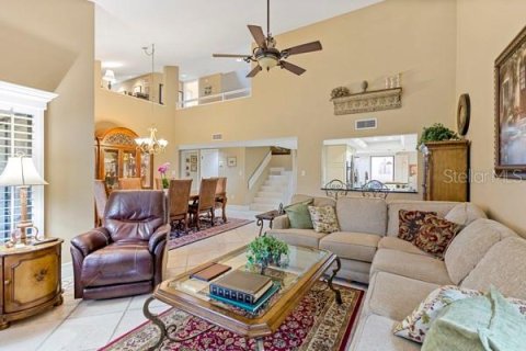 Townhouse in Fort Myers, Florida 3 bedrooms, 255.39 sq.m. № 2395552 - photo 6